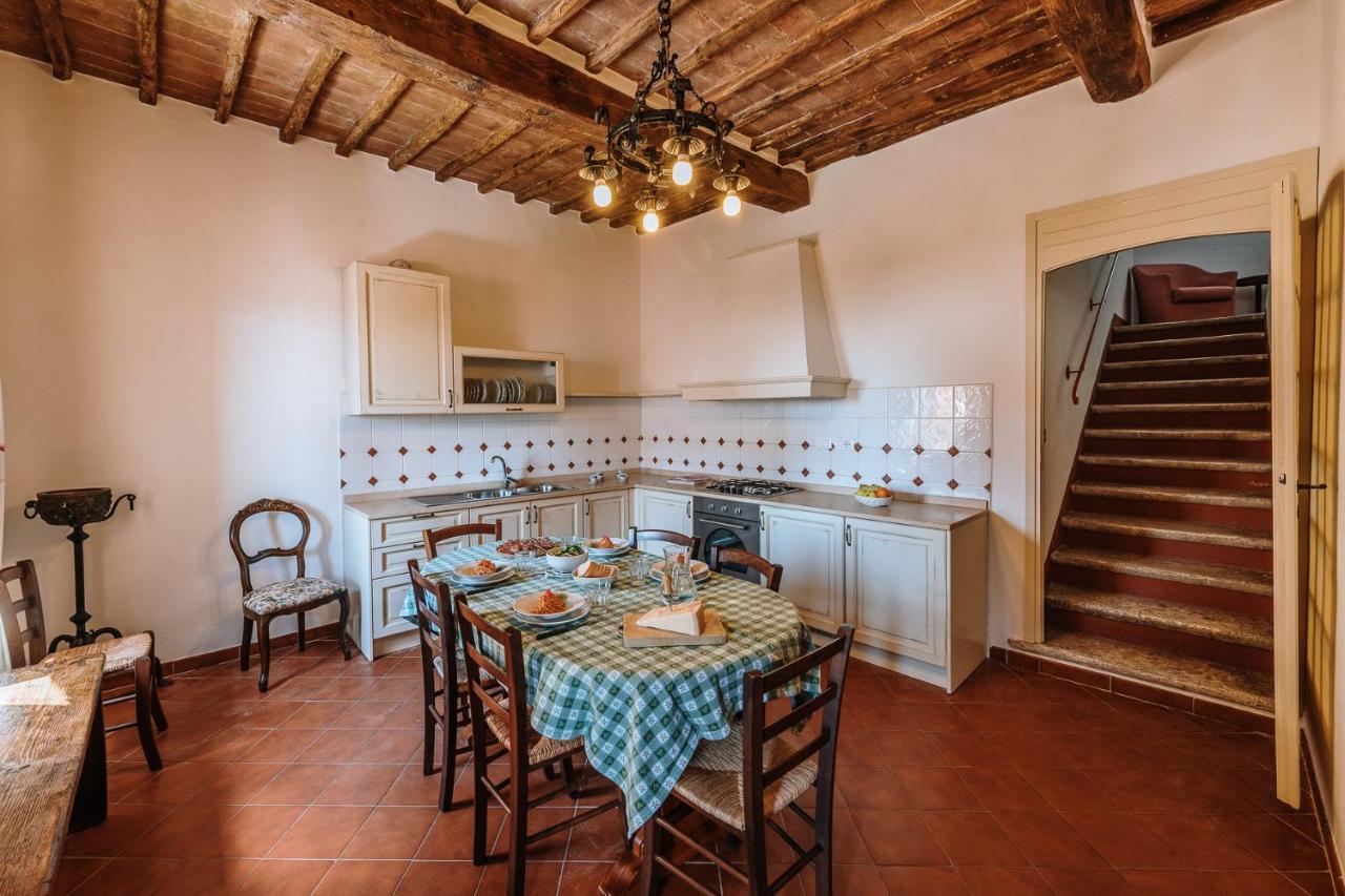 Borgo Villa A Sesta San Gusme Exteriör bild