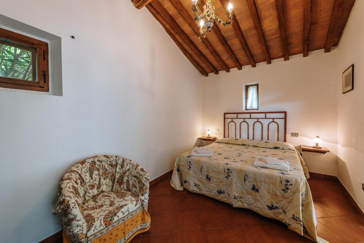 Borgo Villa A Sesta San Gusme Exteriör bild